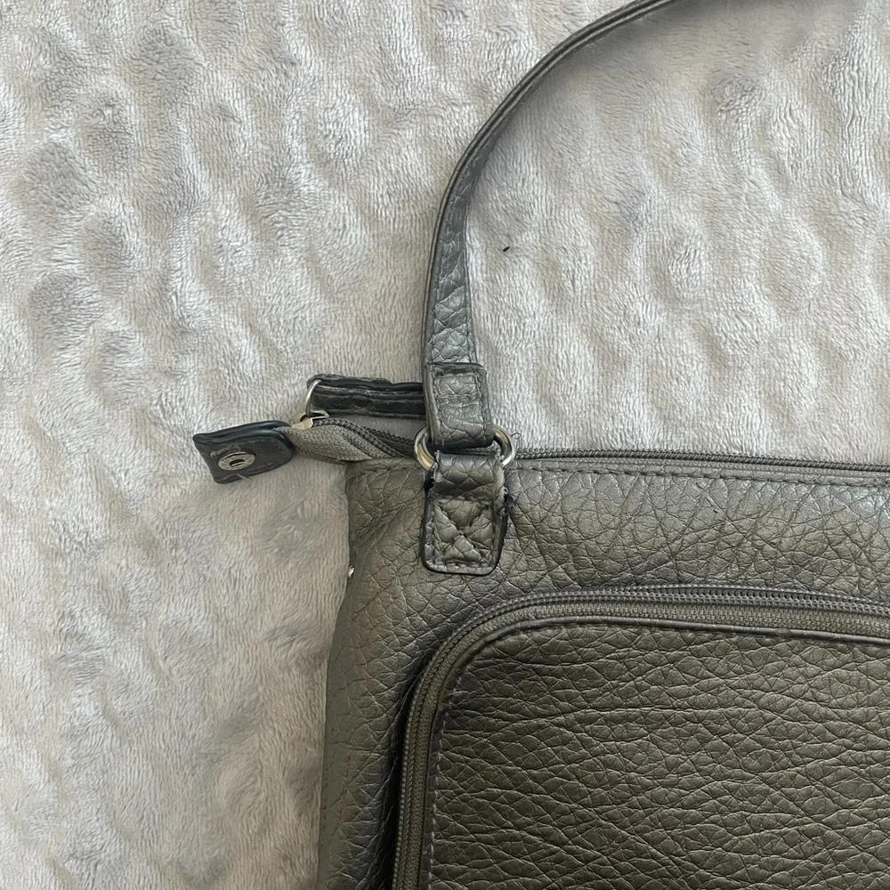 Strada Shoulder Bag - Picture 11 of 11